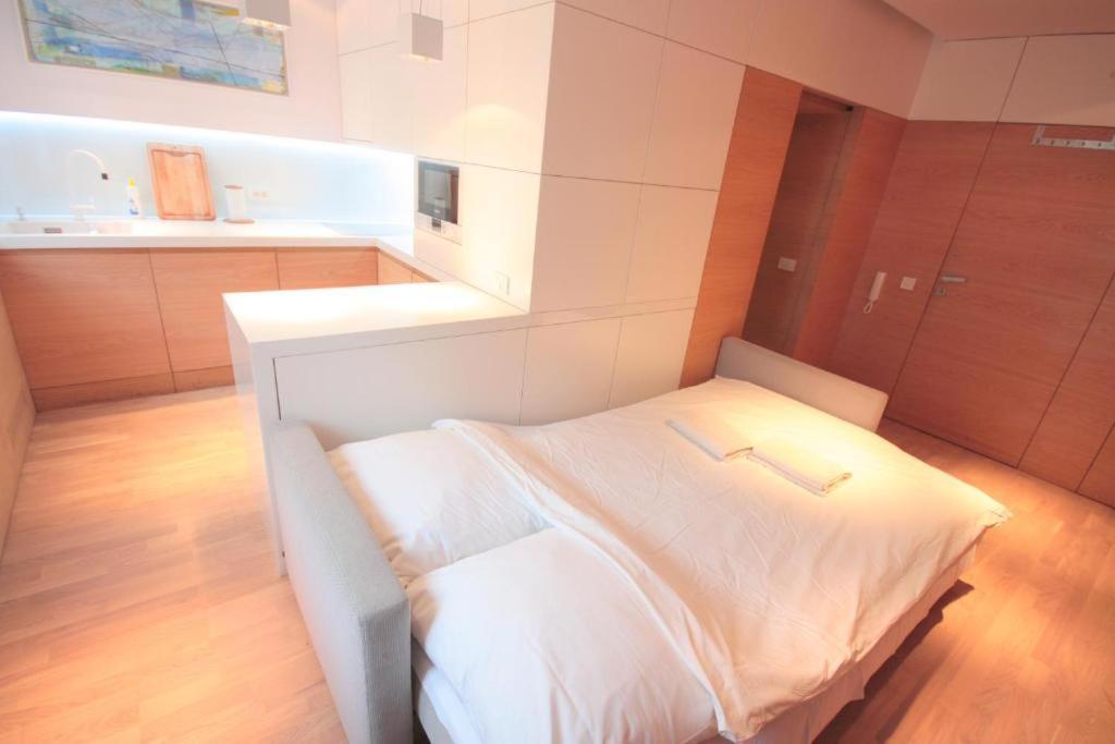 Modern & Resto Apartments Cracovia Exterior foto