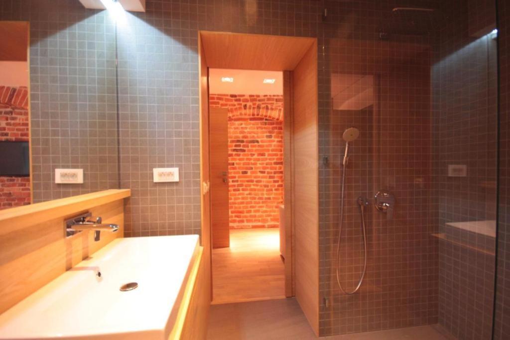 Modern & Resto Apartments Cracovia Exterior foto